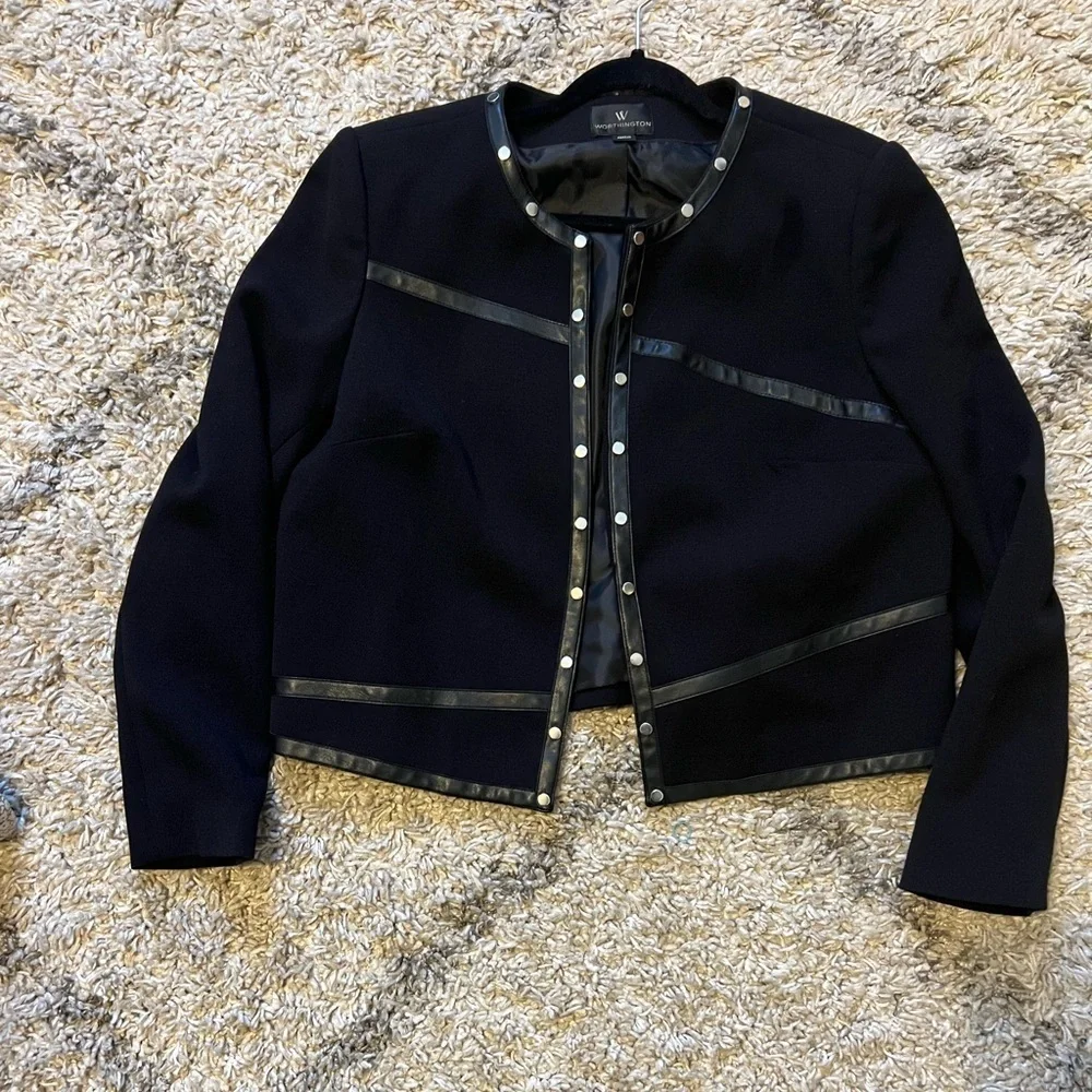 Unique blazer with silver enhancement fully lined size L (G119)